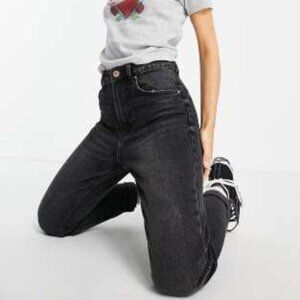 Bershka Petite Mom Jeans in Washed Black
